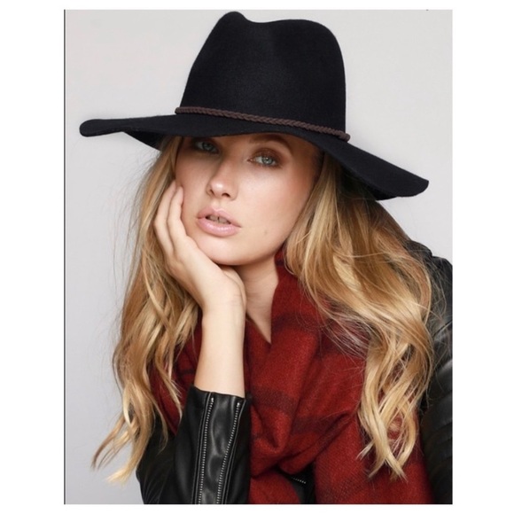 A Girl Thing Accessories - ❤️ Wool felt wide brim panama hat